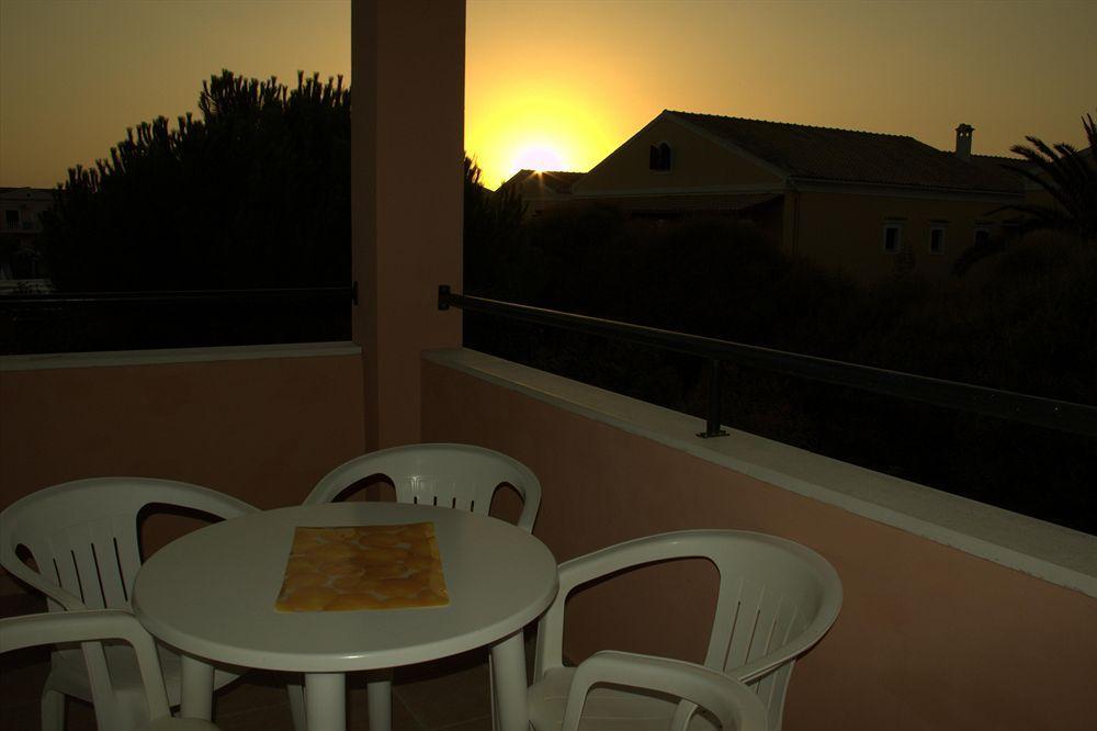 Aparthotel Nireas Resort Corfu 3*