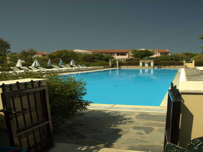 Aparthotel Nireas Resort Corfu 3*
